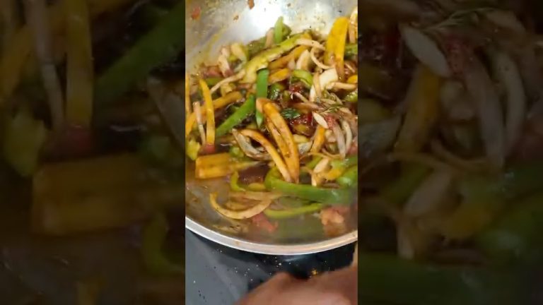 Easy to Make Beef and Vegetable Stir Fry Recipe #shorts #Wok #foodie