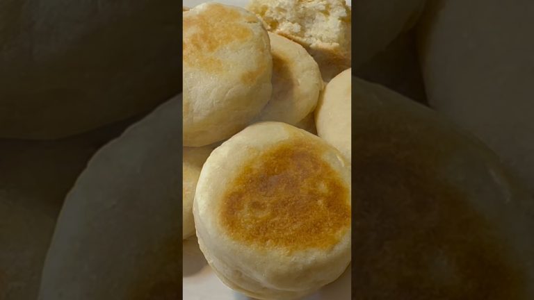 Quick Bread in 15 minutes in a pan. No yeast no eggs.