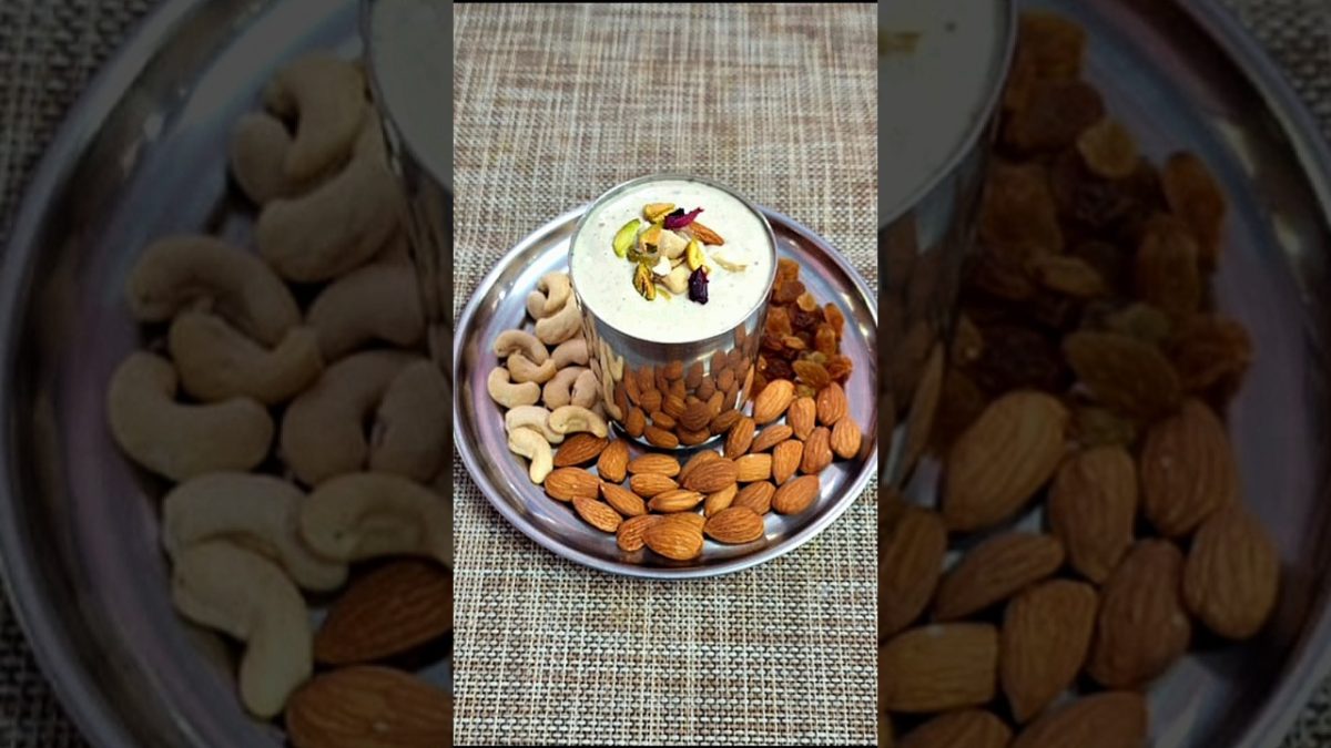 No Sugar Smoothie For Navratri | Fasting Dry Fruits Shake #shorts #navratri #vrat #smoothie