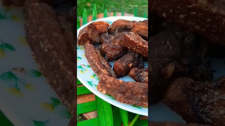 Naga style crispy pork with king chilly#ginger#garlic#sichuanpepper #sumacpowder#salt