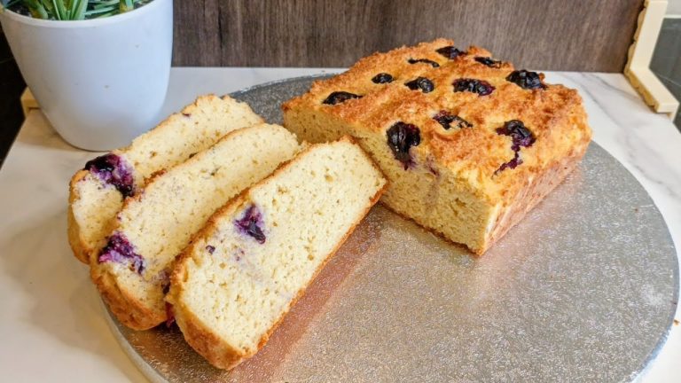 Healthy Almond Flour Bread Recipe | Low-Carb Bread You'll Love!