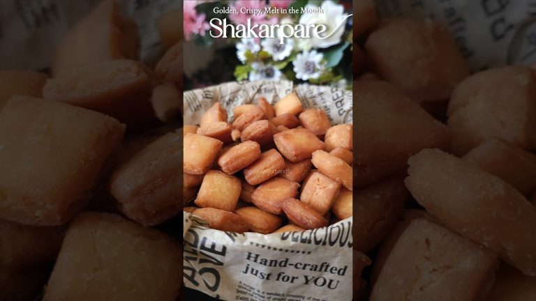 Traditional Shakarpare Recipe | Crispy & Sweet Diwali Snack | शकरपारे रेसिपी