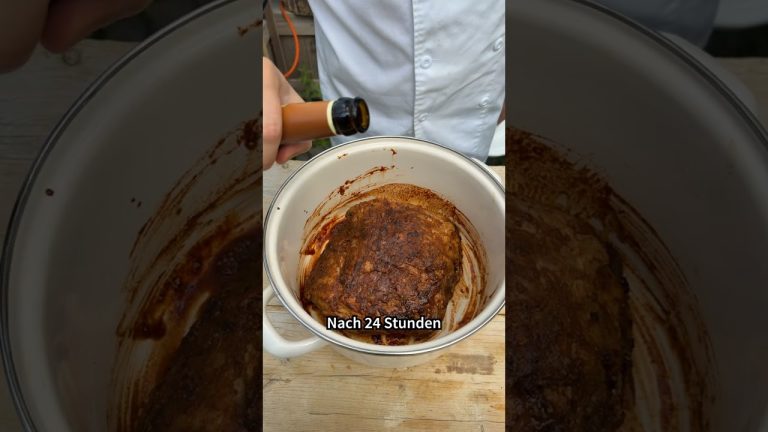 Pulled Pork in einer süß-würzigen Ahornsirup-BBQ-Marinade – serviert im Croissant 🤤