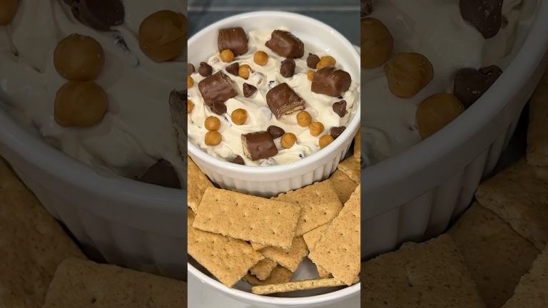 viral twix cheesecake dip recipe 🍫 #shorts #twix #recipe #dessert #easydessert #chocolate #candy