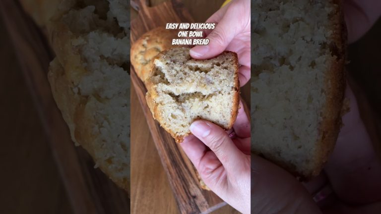 Easy and Delicious one bowl banana bread Recipe available on my channel 💛 #bananabread  #onebowl