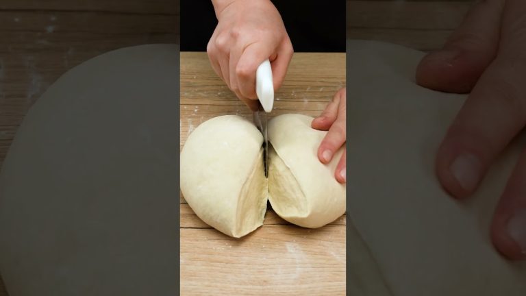 Plus facile qu'on ne le pense ! Je fais la pâte uniquement avec cette méthode.