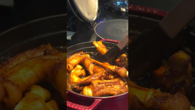 Poaching beef tendon for rice and noodles