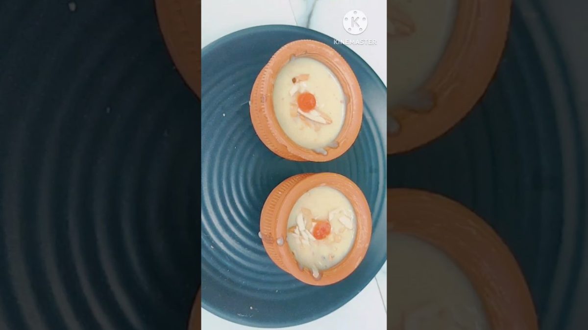 অনেক ল্যাসি তো খেয়েছ এটা একবার ট্রাই করো তো#shots #lassi #mangolassirecipe #sweet#cooking