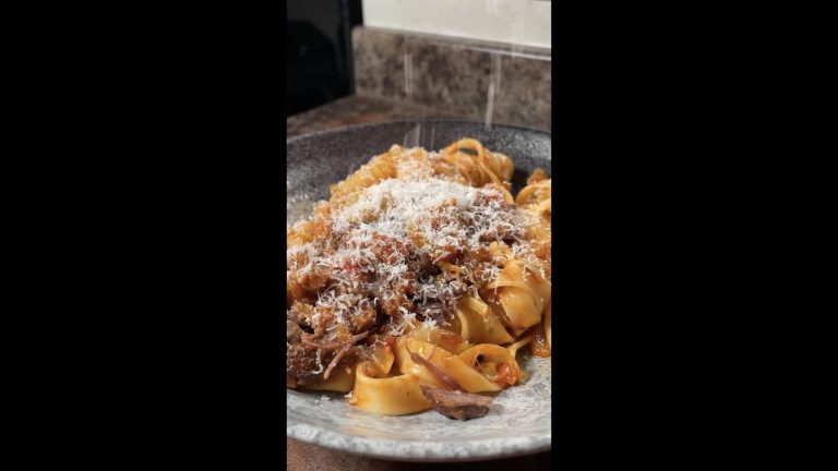 Savory Tagliagette with Tender Shredded Beef