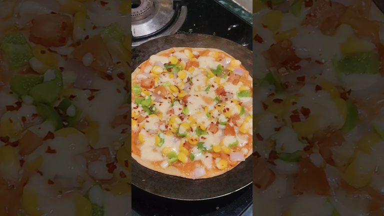Viral Cheesy Roti Pizza 🍕 | Rotizza Recipe 😋 #shorts #easyrecipe #rotipizza #trending