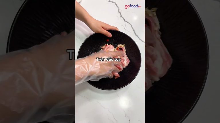 2 kiểu má heo nướng Thái siêu hấp dẫn | Gofood.vn #gofood #shorts #maheo #thucphamnhapkhau #iberico