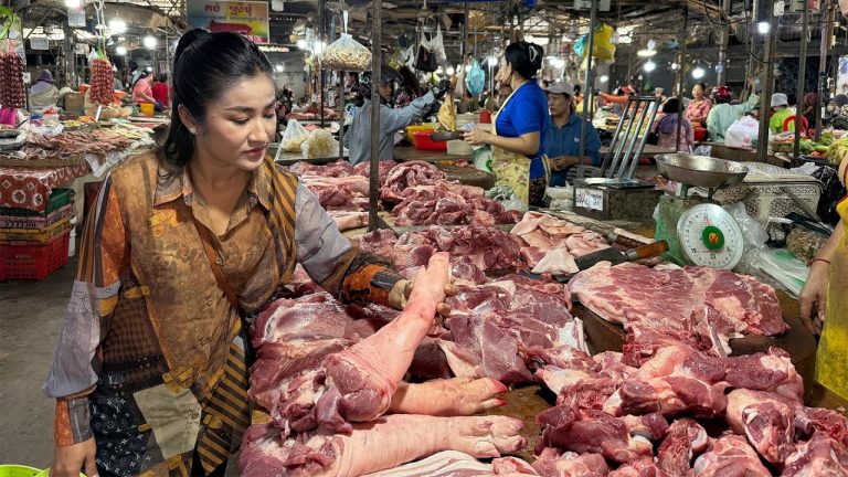 Market show: Delicious pork legs cooking with unique style – Braised pork leg recipe