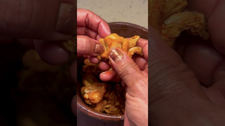 வடக்கு நண்பியின் சுவையான சிக்கன் Secret உருண்டை | North Indian Chicken Balls Recipe #shorts #recipe