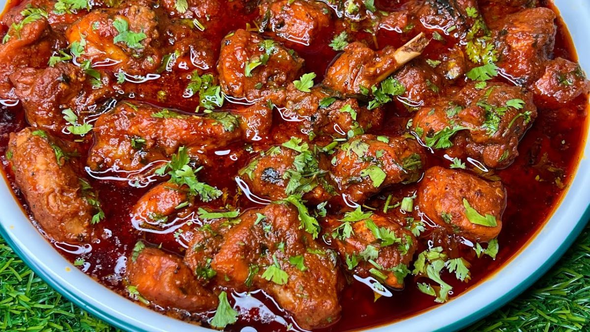 New Style MAKHNI RED CHILLI CHICKEN With Aromatic Spicy Gravy – Mind Blowing Chicken Recipe For U ♥️