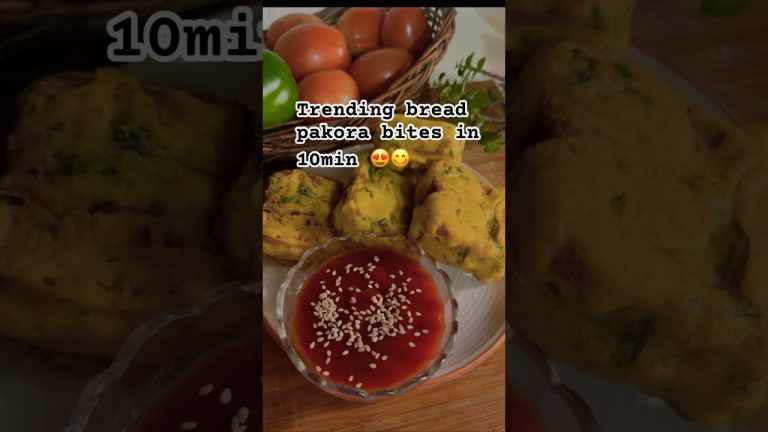 Viral Bread Pakoda Recipe | Perfect for Breakfast or Snacks! #shorts #recipe #ytshorts #viral