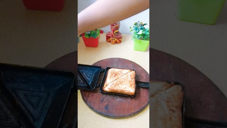 Viral crispy potato sandwich recipe #shorts #recipe #sandwich #potato #crispy