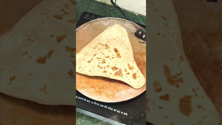 Khasta paratha 😍#viralshorts #trendingshorts #funny #youtubeshorts #shorts #food #foodshorts #like