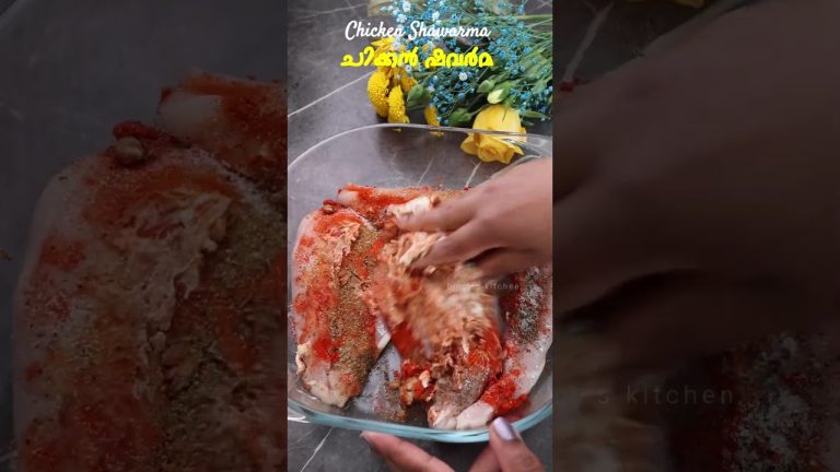 ചിക്കൻ ഷവർമ ഈസി ആയി ഉണ്ടാക്കാം | Easy Chicken Shawarma Recipe | Chicken Roll Lunchbox Recipe Easy