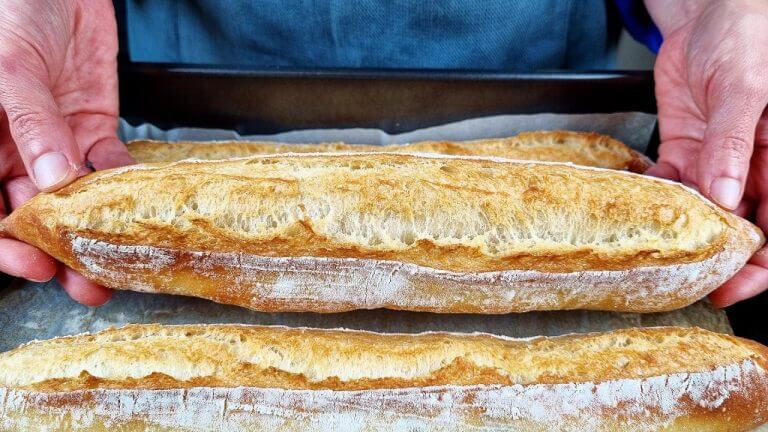 I don't buy bread anymore! The new perfect recipe for classic baguettes