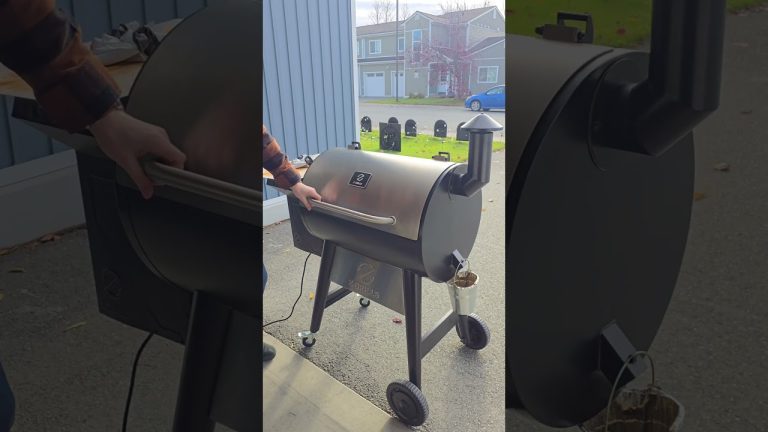 Juicy Smoked Pork Loin Made Easy with Z Grills.  #bbq #zgrills #smokegrill #bbqmeat  #pelletgrill