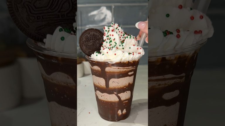 viral christmas oreo milkshake recipe 🍫🥛#shorts #recipe #oreo #milkshake #dessert #easydessert