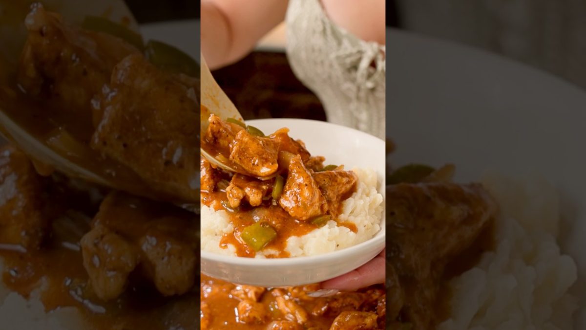 Pollo Guisado Smothered Chicken Recipe #shorts