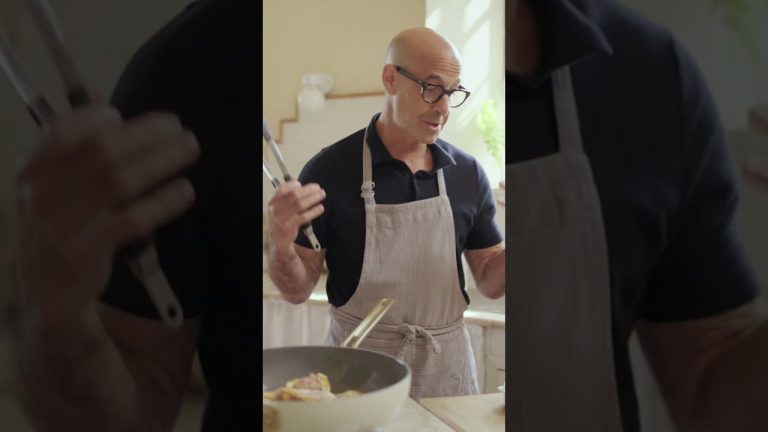 Stanley Tucci Makes Chicken Cacciatore #stanleytucci #chickenrecipe #italianfood #italianrecipes