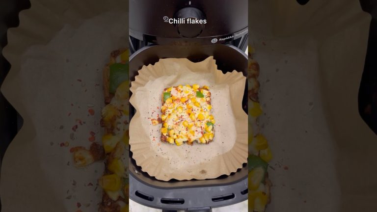 Bread pizza in air fryer #shorts #ytshorts #food #trending #recipe #easyrecipe