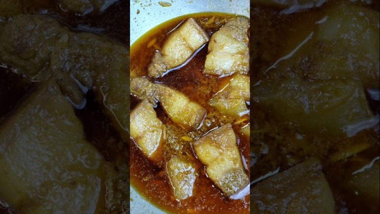 Pork Curry With Cucumber #shorts #youtubeshorts #food #aditihubbycookingvlogs