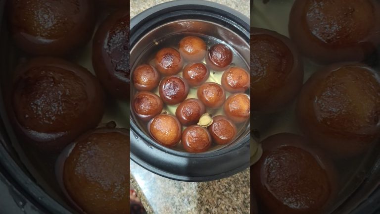 ମାତ୍ର ୧ ଲିଟର କ୍ଷୀର ରେ ଏତେ ସାରା ଗୋଲାବ ଯାମୁନ 😋❣️ #shorts #sweet #golabjamun #dessert