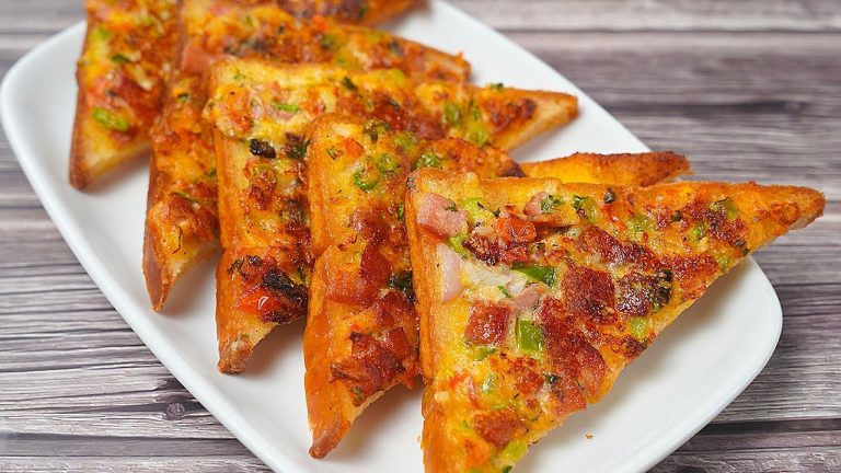 Easy Pizza Toast | Easy Bread Pizza recipe without oven