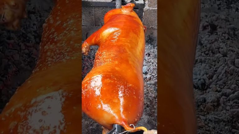 Most Crispy and Yummy Roasted Pig you have never seen #Pig #roast #porkrecipes