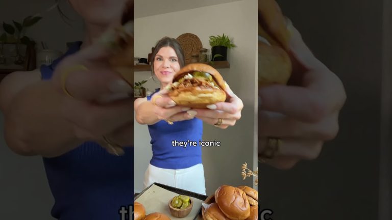 Shredded Chicken BBQ Sliders