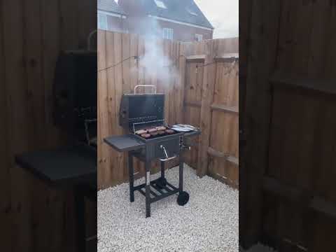 VonHaus Compact Charcoal BBQ #outdoorkitchen #bbq #grill #grilling #barbeque #gardenideas #bbqlovers