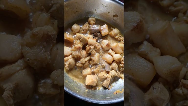 Mouth-Watering Pork Curry Recipe! 🔥 #Shorts #food #youtubeshorts #porkrecipe