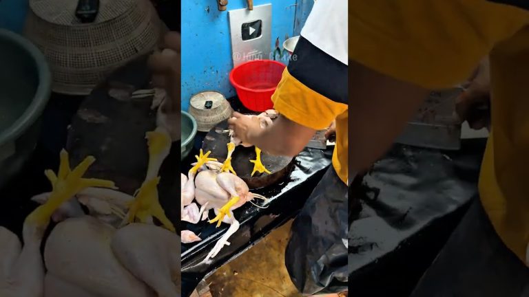 Skill potong daging ayam bakar #cuttingskills #chicken #shorts #short