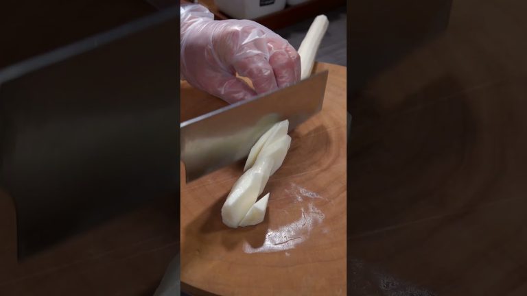 Yam and sliced pork soup, nutritious and delicious!  #cooking #recipe