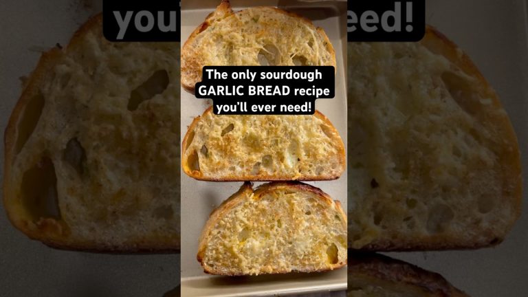 This is the BEST sourdough garlic bread recipe! You NEED to make this! ⭐️⭐️⭐️⭐️⭐️