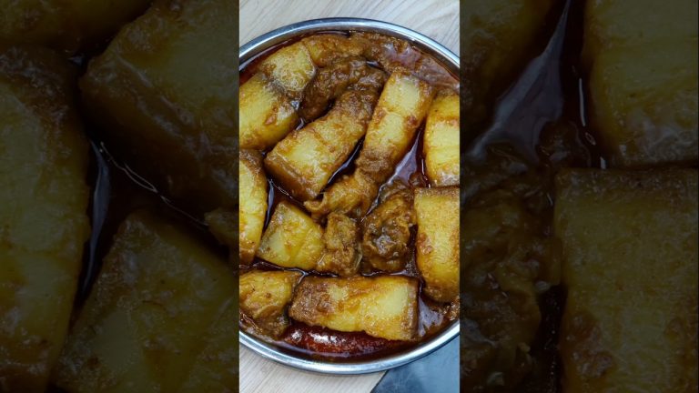 Pork Curry With Bottle Gourd So Delicious #shorts #youtubeshorts #aditihubbycookingvlogs