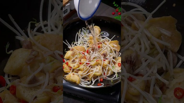 Stir-fried bean sprouts with fried tofu, simple and delicious  #recipe #cooking #foodtutorial