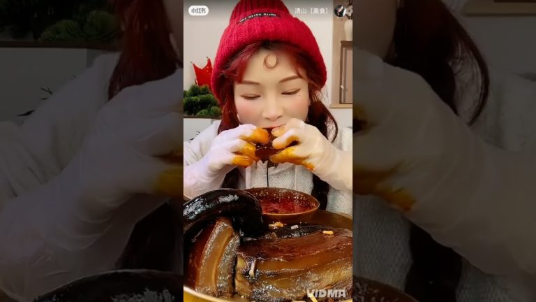 Eating Spicy Braised Beef  Ribs mukbang 😋😜#shorts #shortvideo #beefrecipes #ytshots