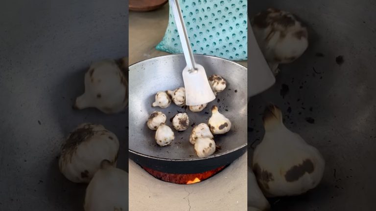 Garlic Bhorta | Bengali Village Style Recipe #shorts #recipe #cooking #bhartarecipe