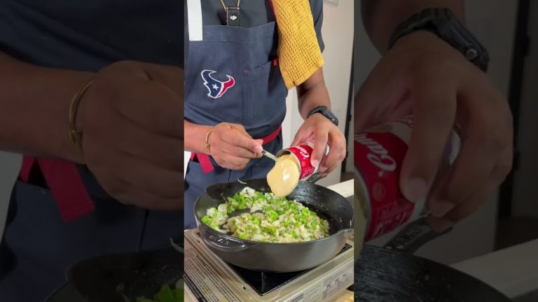 Cornbread dressing really is the star of the show… #thanksgiving #dressing  #recipes #cornbread