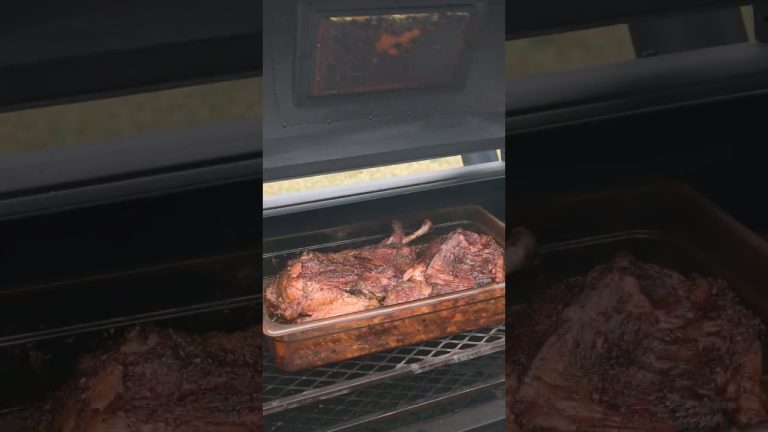 🦃🔥Smoked Pulled Turkey | Bear Mountain BBQ Hickory Pellets 🔥🍗