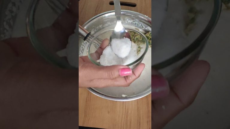 “5-Minute Suji Dhokla Recipe 😋| Instant Soft & Spongy Dhokla | No Fermentation | #shorts #dhokha”