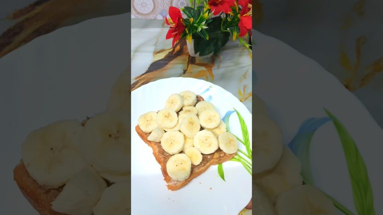 Healthy Bread Peanut Banana Snack | Quick 1-Minute Recipe #shorts #peanutsandwich #breadrecipe 🥪🍌🥜
