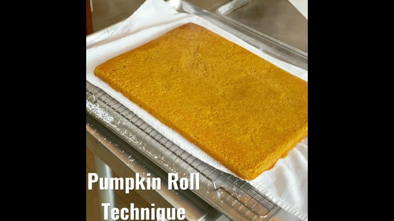 How to roll that Pumpkin Roll!!! #pumpkinroll #baking #sidehustle #pumpkinspice