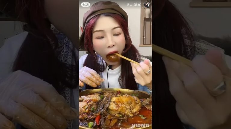 Eating Spicy Braised Beef Ribs mukbang 😋😜#shorts#beefrecipes #shortvideo #ytshorts