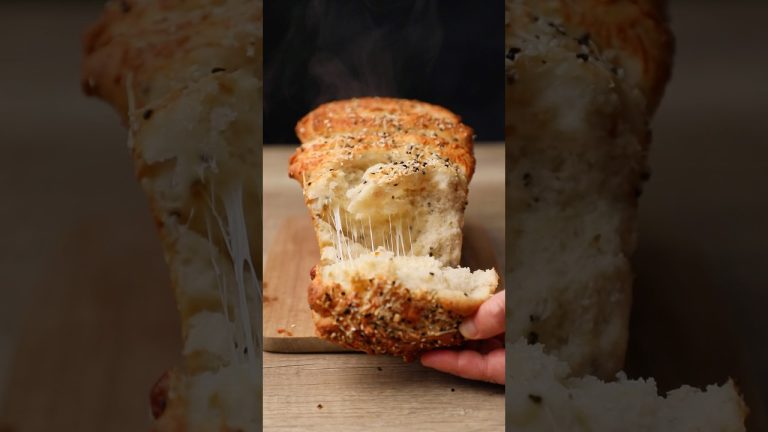 Parmesan Pull Apart Bread #baking #bread #recipe