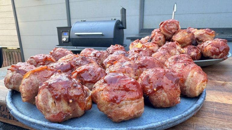 Camembert Moinkballs vom Smoker – Extra käsig!